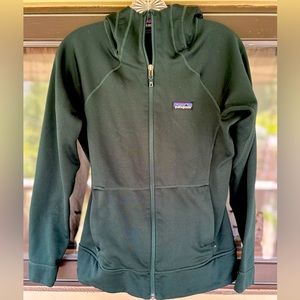 Patagonia dark green crosstrek full zip hoodie. Women’s size small.